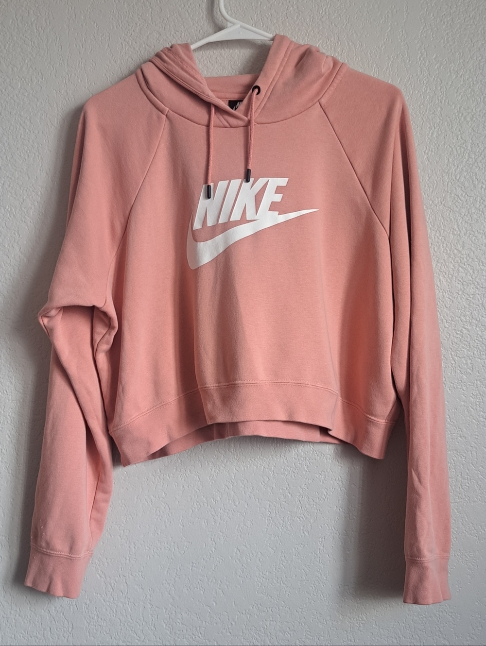 Nike Womans Light Pink Logo Cropped Hoodie Size Large